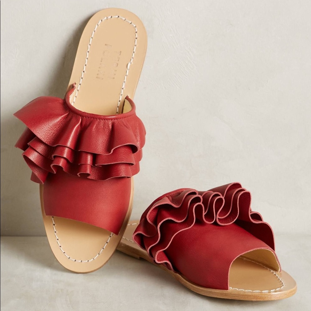 Anthropologie red leather ruffle sandals slip on Terhi Pölkki Fringe size 7